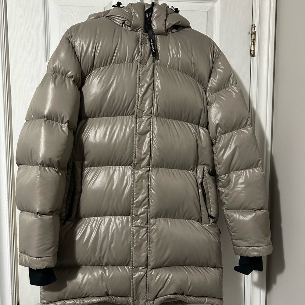 Aritzia super puff